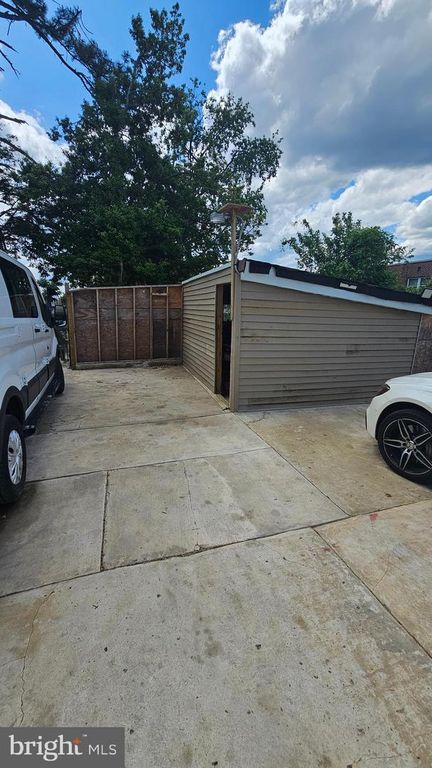 Image 56 of property listing at 4124 LONGSHORE AVE, Philadelphia, PA 19135