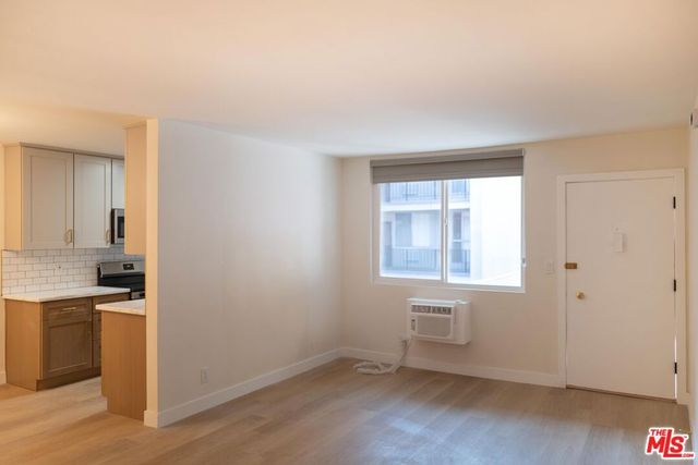 860 S Kingsley Drive 306, Los Angeles, CA 90005