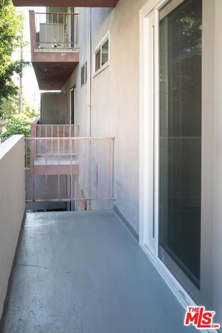 860 S Kingsley Drive 306, Los Angeles, CA 90005