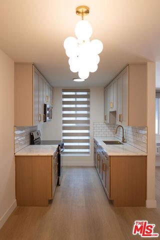 860 S Kingsley Drive 306, Los Angeles, CA 90005
