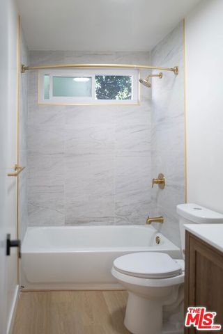 860 S Kingsley Drive 306, Los Angeles, CA 90005