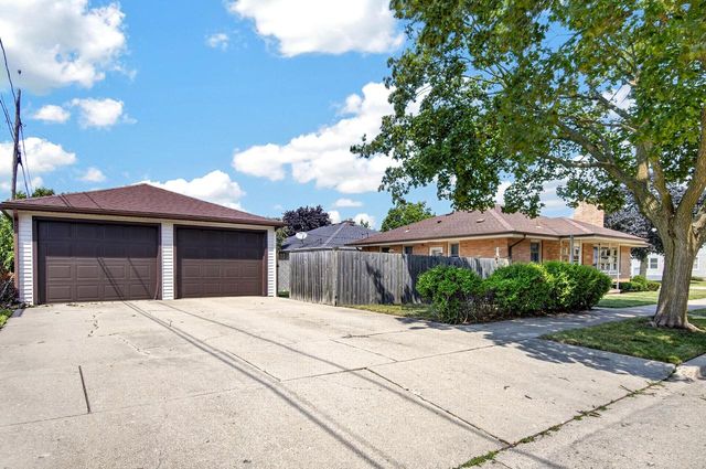 3704 77th STREET, Kenosha, WI 53142