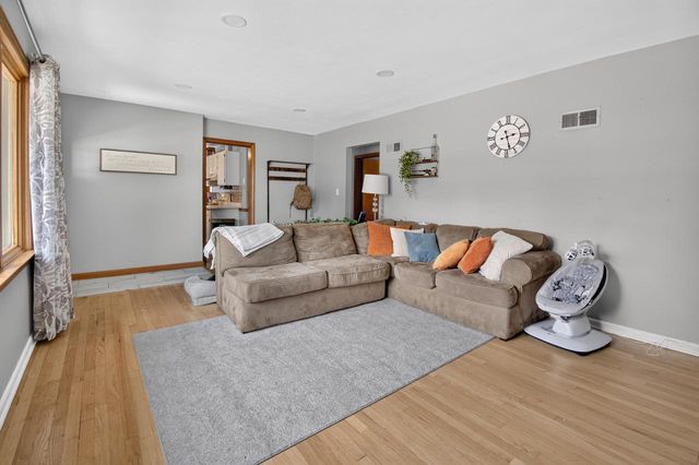 3704 77th STREET, Kenosha, WI 53142