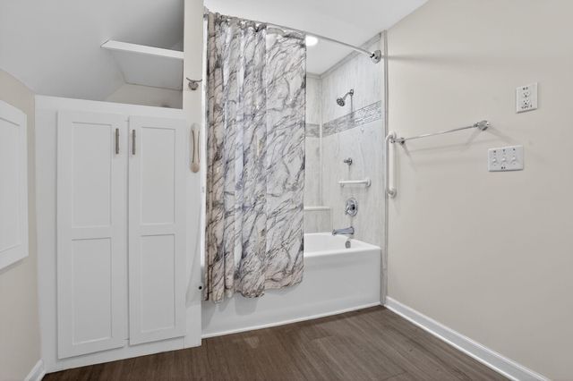 321 22nd Avenue NE, Minneapolis, MN 55418