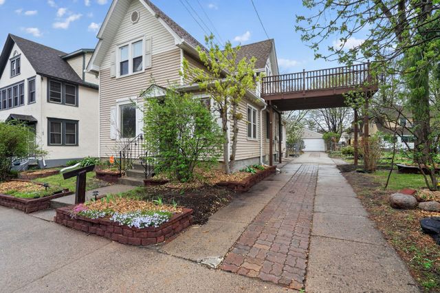 321 22nd Avenue NE, Minneapolis, MN 55418