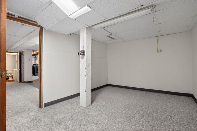 321 22nd Avenue NE, Minneapolis, MN 55418