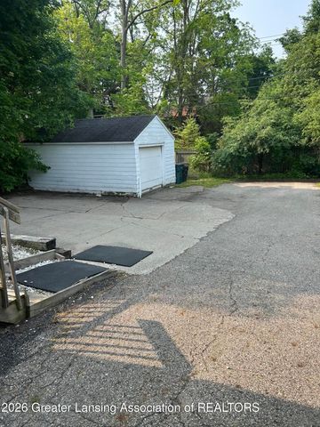 1003 W Grand River Avenue, East Lansing, MI 48823
