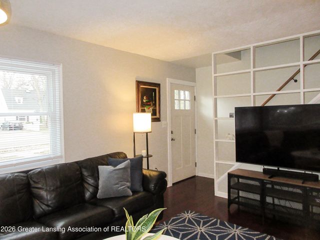 1003 W Grand River Avenue, East Lansing, MI 48823