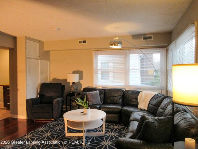 1003 W Grand River Avenue, East Lansing, MI 48823