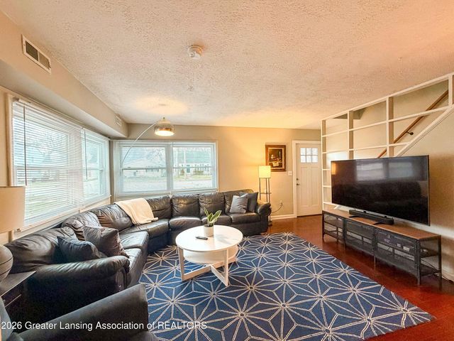 1003 W Grand River Avenue, East Lansing, MI 48823
