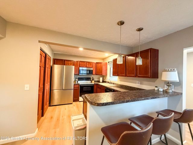 1003 W Grand River Avenue, East Lansing, MI 48823