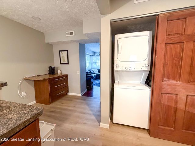 1003 W Grand River Avenue, East Lansing, MI 48823