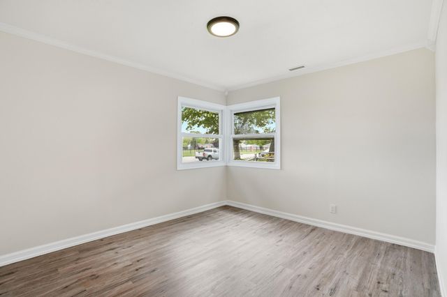 30 N Delaware Street, Hobart, IN 46342