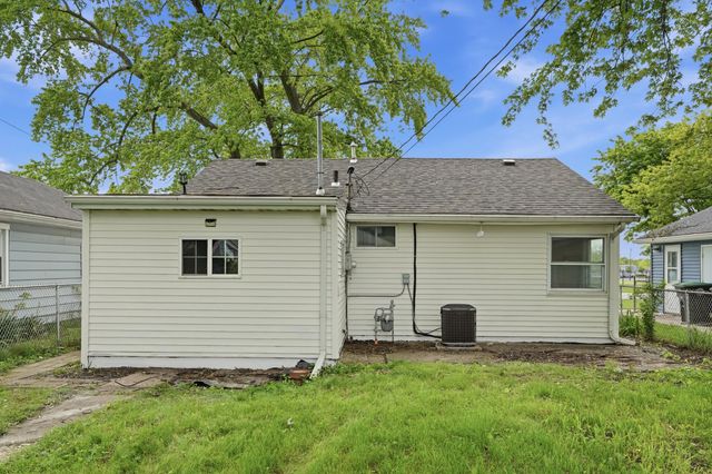 30 N Delaware Street, Hobart, IN 46342