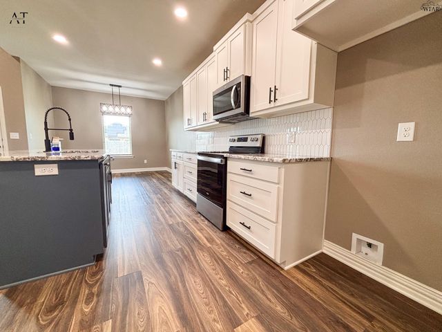 1433 AMHERST STREET, Burkburnett, TX 76354