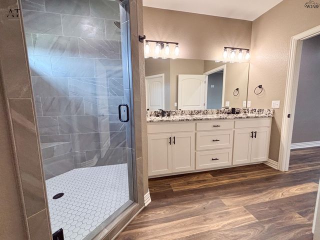 1433 AMHERST STREET, Burkburnett, TX 76354