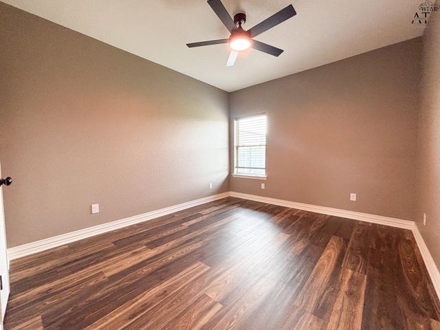 1433 AMHERST STREET, Burkburnett, TX 76354
