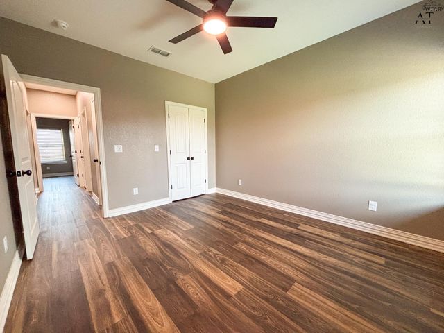 1433 AMHERST STREET, Burkburnett, TX 76354