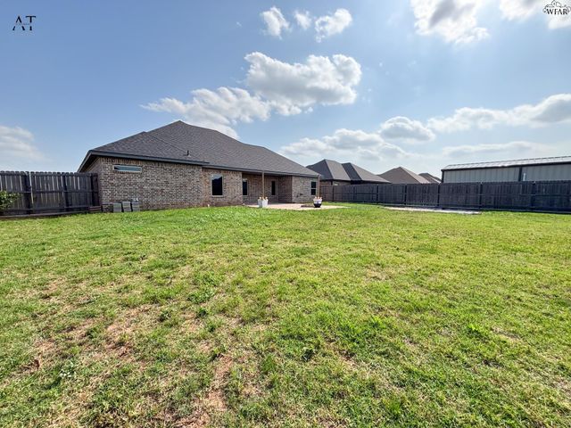 1433 AMHERST STREET, Burkburnett, TX 76354
