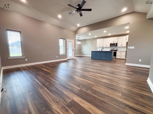 1433 AMHERST STREET, Burkburnett, TX 76354