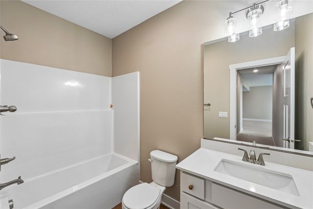 2709 14th Street NE, Bondurant, IA 50035