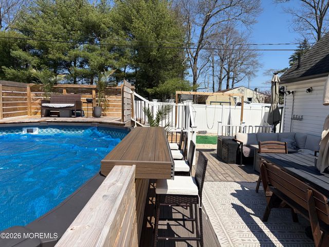 209 Gilford Avenue, Island Heights, NJ 08732