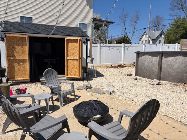 209 Gilford Avenue, Island Heights, NJ 08732