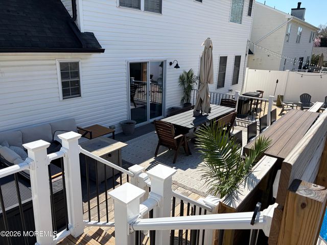 209 Gilford Avenue, Island Heights, NJ 08732