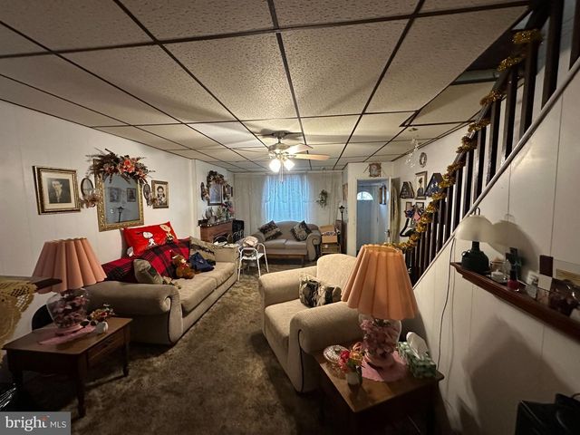 3109 EMERALD ST, Philadelphia, PA 19134