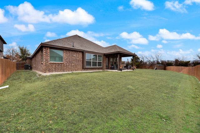 316 Primrose Court, Glenn Heights, TX 75154