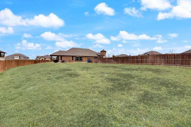 316 Primrose Court, Glenn Heights, TX 75154