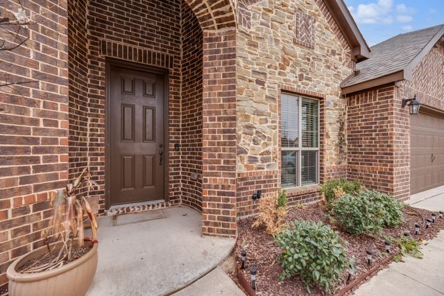 316 Primrose Court, Glenn Heights, TX 75154