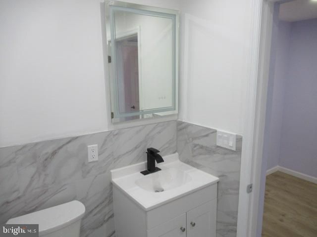 1421 CARL MILLER BLVD, Camden, NJ 08104