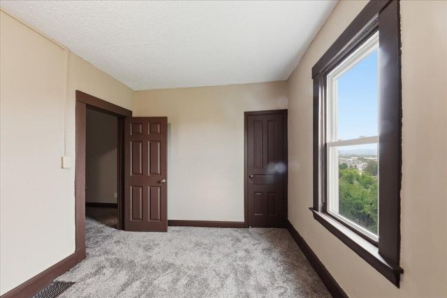 221 W 13th Street, Newport, KY 41071