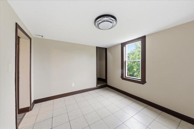 221 W 13th Street, Newport, KY 41071