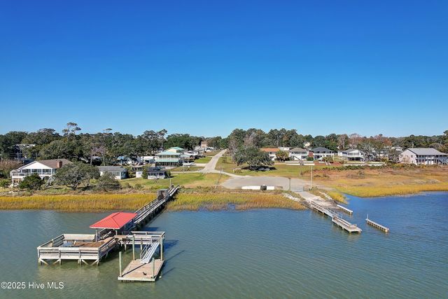 2018 Marsh Acres Court, Supply, NC 28462