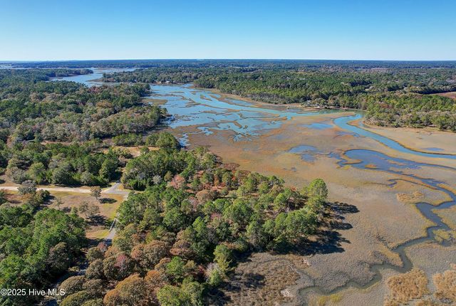 2018 Marsh Acres Court, Supply, NC 28462