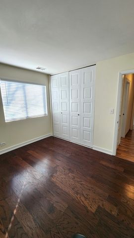 8 Oak Creek Drive 1803, Buffalo Grove, IL 60089