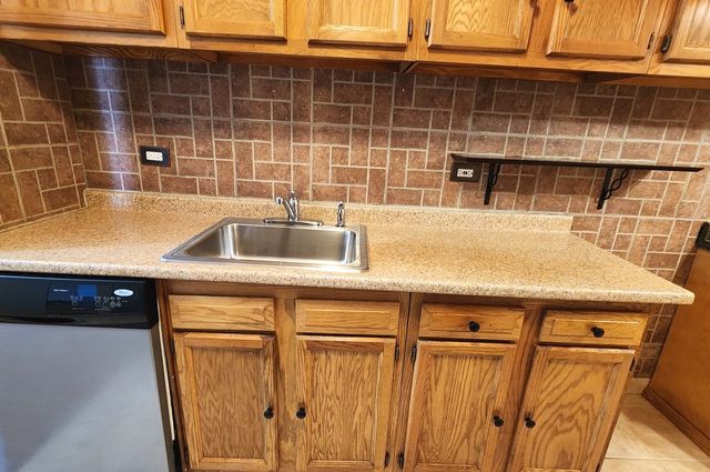 8 Oak Creek Drive 1803, Buffalo Grove, IL 60089