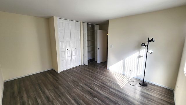 8 Oak Creek Drive 1803, Buffalo Grove, IL 60089