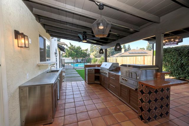 1730 Sylvia Ct, Turlock, CA 95382