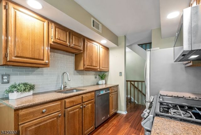 3202 Stowe Ln, Mahwah Twp., NJ 07430