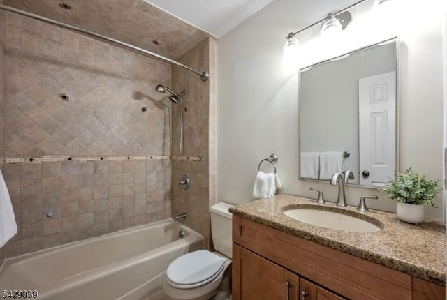 3202 Stowe Ln, Mahwah Twp., NJ 07430
