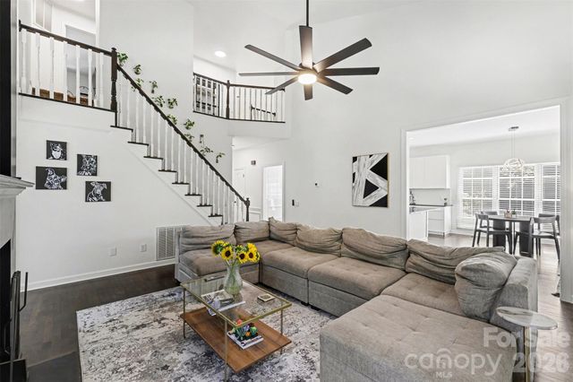 6213 Knightsgate Court, Charlotte, NC 28269