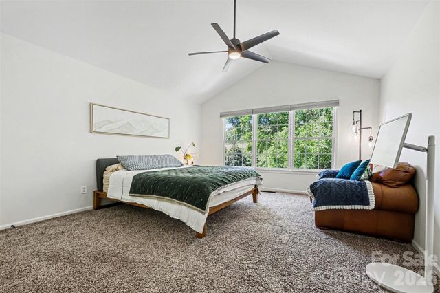 6213 Knightsgate Court, Charlotte, NC 28269