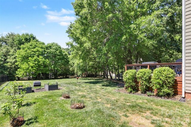 6213 Knightsgate Court, Charlotte, NC 28269