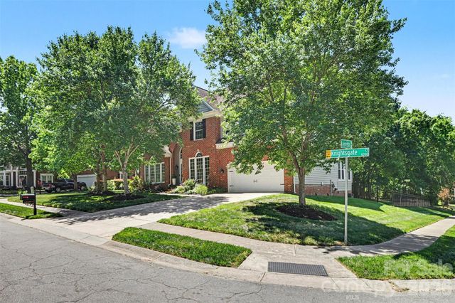6213 Knightsgate Court, Charlotte, NC 28269