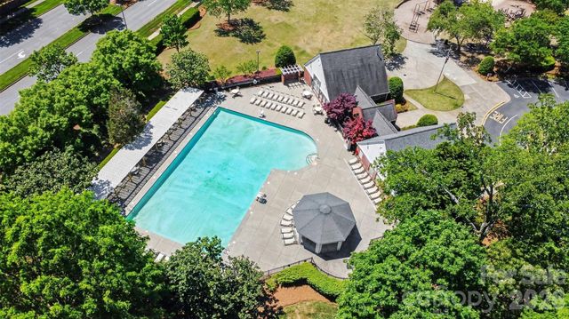 6213 Knightsgate Court, Charlotte, NC 28269