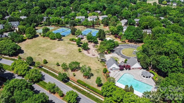 6213 Knightsgate Court, Charlotte, NC 28269