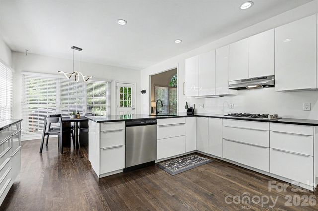 6213 Knightsgate Court, Charlotte, NC 28269